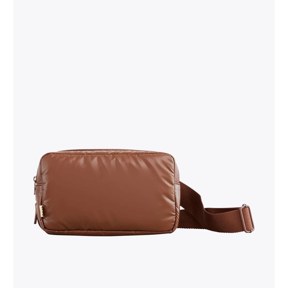 The Expandable Pouch in Maple